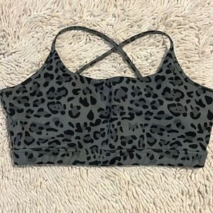 X-large padded sports bra w/bow details